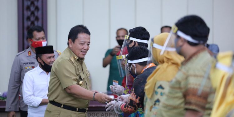 Tingkatkan Kesejahteraan Guru, Gubernur Lampung Luncurkan Kartu Pendidik Berjaya