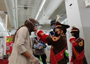 Aksi Polisi Cilik Patroli Pengunjung Mall Bumi Kedaton dan Mall Kartini