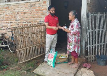 Kasim Sisihkan Penghasilan Untuk Bantu Warga Terdampak Corona