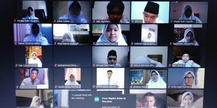 MPLS Daring, Kepala SMA Al Kautsar Semangati Siswa Baru Sebagai Pejuang Tangguh