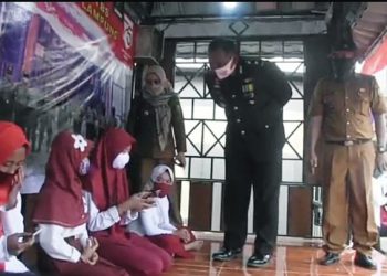 Gardu Merdeka Internet Kreatifitas Polsek TBS Bantu Anak Belajar Daring