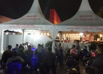 Ratusan Tim Relawan Pemenangan Yusup Kohar Nonton Bareng di Posko Pemenangan