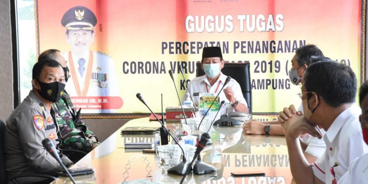Walikota Bandar Lampung Webinar Bersama Sejumlah Menteri Bahas Omnibus Law