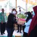 Pemprov Lampung Beri Bantuan Pupuk dan Bibit kepada Komunitas Rumah Tangga