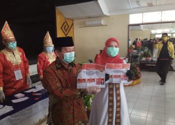 Eva Optimis Raih Suara Terbanyak di TPS 06 Palapa