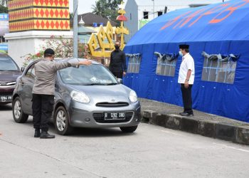Awasi Kendaraan Masuk Lewat Jalan Tikus, Satgas Covid-19 Razia di Semua Kecamatan