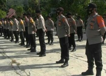 Aparat Jaga Ketat TPS yang Rawan Kericuhan Saat Pilwakot