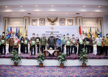 Gubernur Arinal Terima  SK Hutan Sosial dari Presiden untuk 37.728 KK