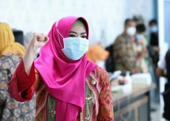 Bupati Tanggamus Terima Vaksin Covid-19 Kedua di Rumah Sakit Abdul Moeloek