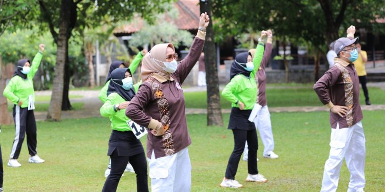 Riana Arinal Beri Motivasi Kepada Peserta Yang Ikuti Seleksi Festival Olahraga Rekreasi Nasional VI di Palembang