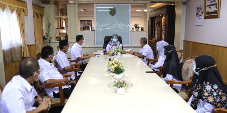 Wagub Nunik : KPID Harus Mengawasi dan Memberikan Tayangan Yang Mencerdaskan Masyarakat