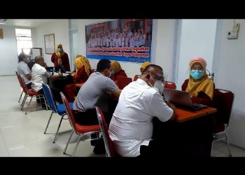 110 Pegawai Disdukcapil Bandar Lampung Lakukan Vaksinasi Covid-19
