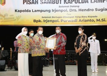 Pisah Sambut Kapolda Lampung, Gubernur Arinal Ajak Irjen Pol. Hendro Sugiatno Bersinergi Membangun Lampung