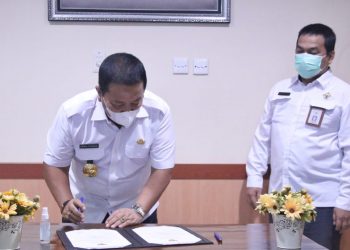 Gubernur Arinal Serahkan Laporan Keuangan Pemprov Tahun 2020 di Kantor BPK