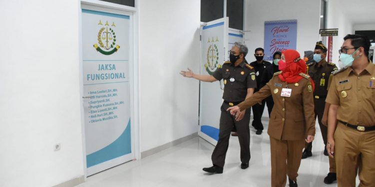 Kunjungan ke Kejari Bandar Lampung, Wali Kota Eva Dwiana Koordinasi Pendampingan Hukum