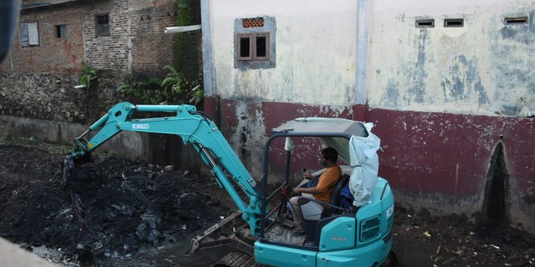 Atasi Banjir, Semua Sungai di Bandar Lampung Akan Dikeruk