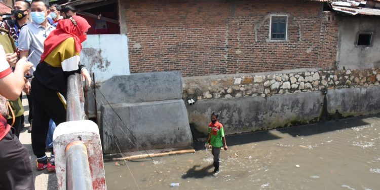 Atasi Banjir, Pemkot Bandar Lampung Akan Bangun Tanggul Muara Sungai dan Tanggul Laut