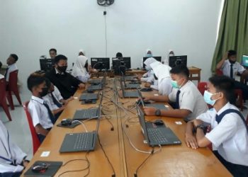 SMPN 4 Solok Selatan Gelar US Online Menggunakan E-xam Caraka