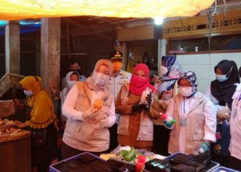 Pemkot Bersama BBPOM Sidak Pasar Bambu Kuning, Takjil Dinyatakan Bebas Bahan Berbahaya