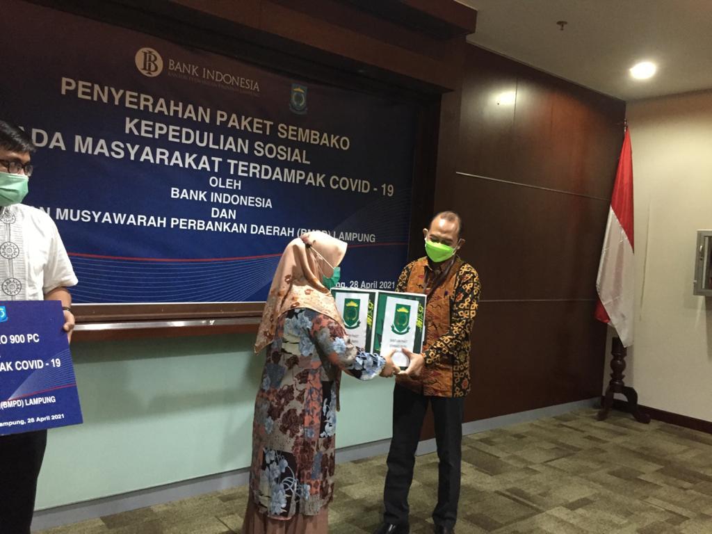 BI Lampung Bersinergi Dengan BMPD Bagikan Ribuan Paket Sembako Peduli ...