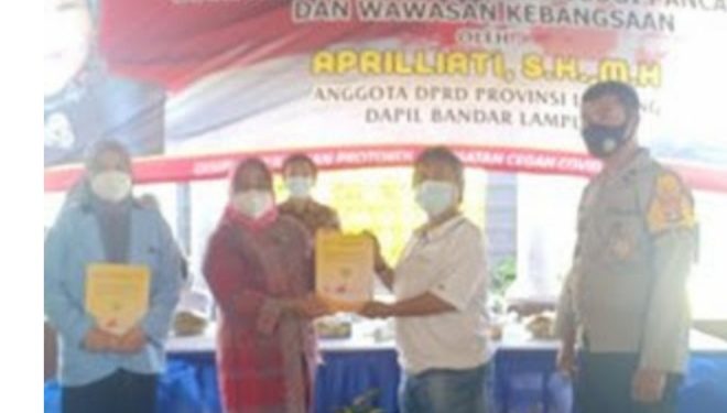 Apriliati Sosialisasikan Pembinaan Ideologi dan Wawasan Kebangsaan di Gedung Meneng