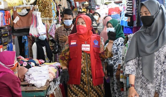 Perketat Penerapan Prokes, Eva Dwiana Kembali Sidak Pasar