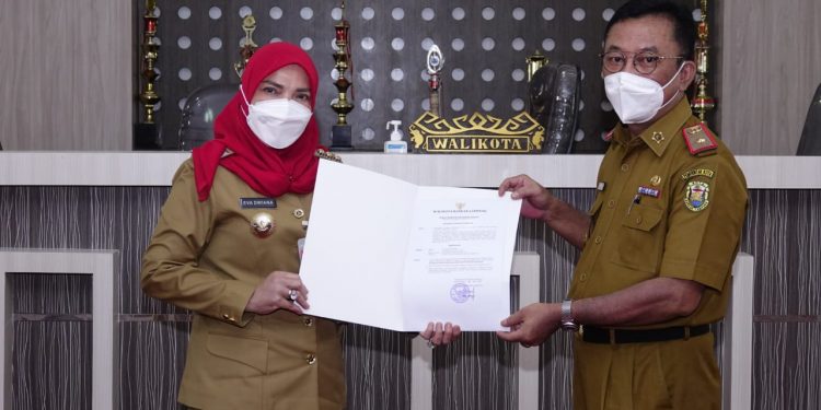 Eva Dwiana Pilih Tole Dailami menjadi PLH Sekda Kota Bandar Lampung