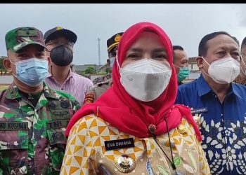 Resmikan Stadion Mini Way Dadi, Eva Akan Adakan Turnamen Sepak Bola