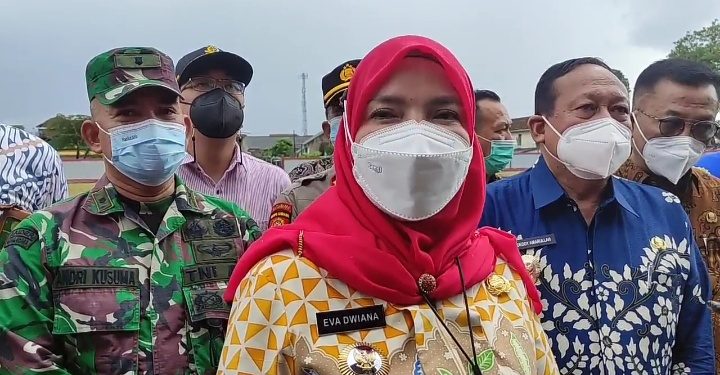 Resmikan Stadion Mini Way Dadi, Eva Akan Adakan Turnamen Sepak Bola