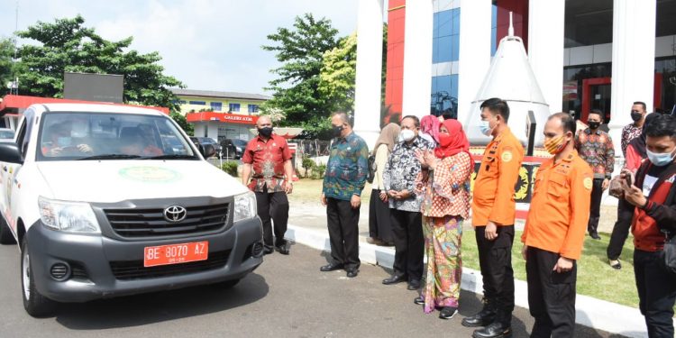 Pemkot Beri Bantuan Satu Unit Mobil Kepada Basarnas Provinsi Lampung