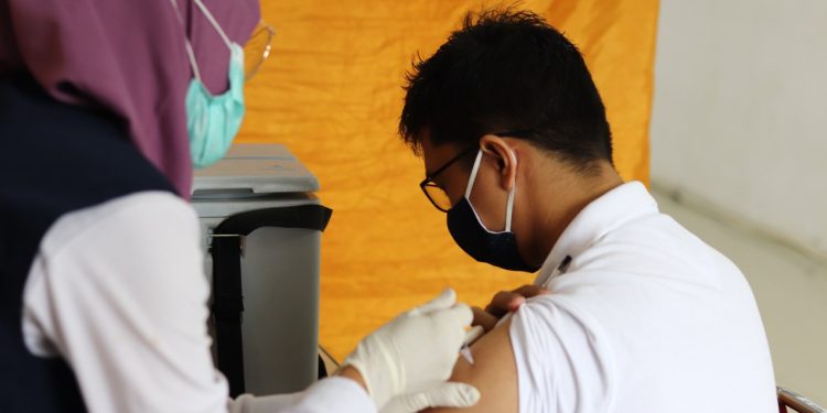 ITERA Gelar Vaksinasi Covid-19 Batch 2 Bagi Dosen dan Tendik