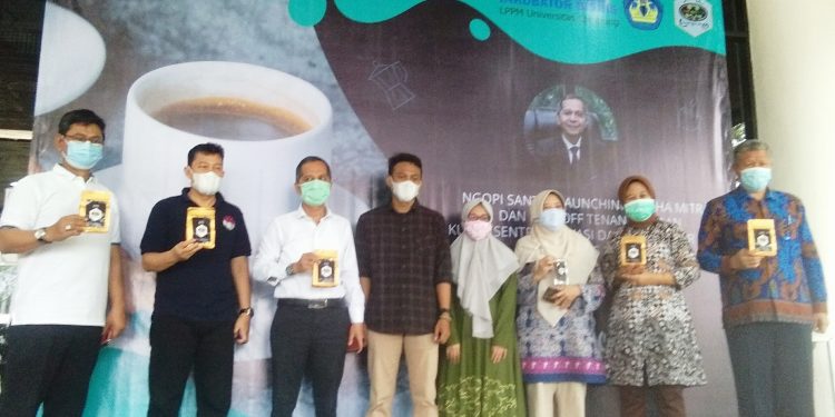 Sikubis Unila Kembangkan Bat Coffe, Kopi Hitam Beraroma Kuat