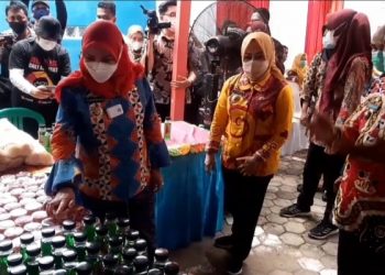 Produksi Sabun Berbahan Minyak Jelantah , Eva Optimis Kelurahan Susunan Baru Menjadi Juara