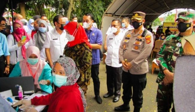 HUT Ke-339 Bandarlampung, Pemkot dan TNI/Polri Vaksinasi Lansia