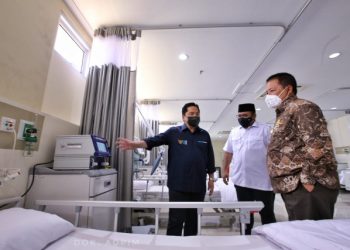 Gubernur Arinal bersama Menteri BUMN dan Menag Tinjau Asrama Haji Lampung sebagai Rumah Sakit Darurat Covid-19