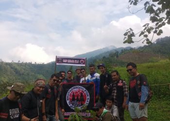 Peringat HUT RI , Bikers Brotherhood 1 % MC Tanam Bibit Pohon