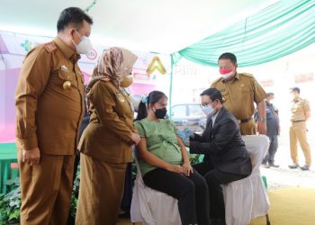 Pencanangan Vaksinasi Ibu Hamil, Gubernur Arinal Apresiasi Kepedulian Para Dokter dan Organisasi POGI