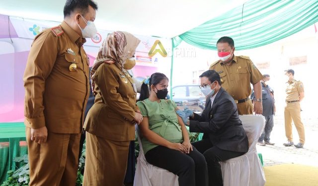 Pencanangan Vaksinasi Ibu Hamil, Gubernur Arinal Apresiasi Kepedulian Para Dokter dan Organisasi POGI