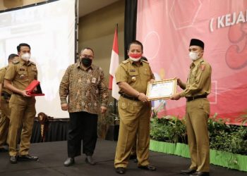 Gubernur Arinal Ajak Semua Pihak Wujudkan Kepemilikan Rekening bagi Pelajar