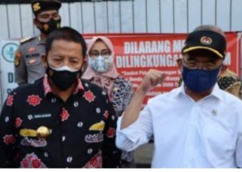 Menko PMK Muhadjir Effendy Meminta Gubernur Lampung Untuk Mencari Solusi Terkait Ketersediaan Oksigen
