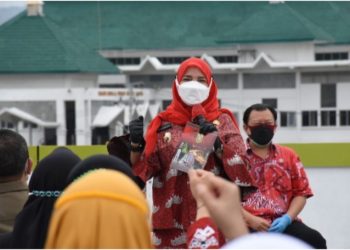Pemkot Bandar Lampung Bersama PSMTI Beri Bantuan Kepada Tenaga Kesehatan Puskesmas