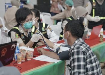 Unila Gandeng Polda Lampung Sukseskan Gerakan Sejuta Vaksinasi Massal