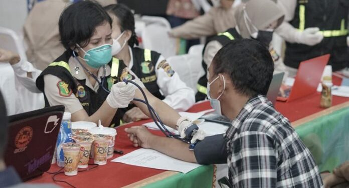 Unila Gandeng Polda Lampung Sukseskan Gerakan Sejuta Vaksinasi Massal