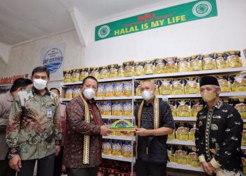 Menkop UKM Teten Masduki dan Gubernur Arinal Kunjungi UMKM di Pringsewu dan Pesawaran