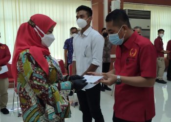 Walikota Eva Dwiana Melepas Atlet  dan Pelatih Menuju PON XX Di Papua, Atlet Softball  Optimis Raih Emas