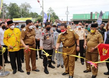 Gubernur Arinal Launching Samsat Desa e-Samdes dan Desa Mart di Lampung Tengah