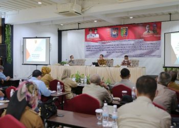 Sekdaprov Fahrizal Jadi Narasumber dalam Rapat Forkom Kadisdukcapil se-Provinsi Lampung