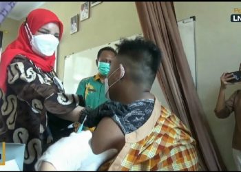 Tinjau Vaksinasi Pelajar , Walikota Berharap Pembelajaran Tatap Muka Berlangsung Secepatnya