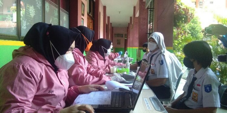 332 Pelajar SMP Ikut Vaksinasi Sinovac di Al Kautsar