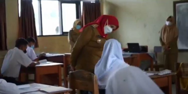 Bandar Lampung Lakukan PTM Menyeluruh Mulai Januari 2022